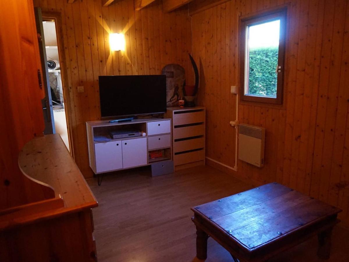 Chalet Avec Piscine Chauffee, Tennis Et Jardin Clos, A 1700M De La Plage De Cabourg - Fr-1-465-22 المظهر الخارجي الصورة